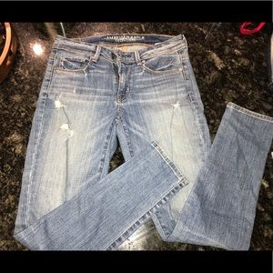 American Eagle Skinny Blue Jeans